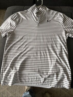 Nike Men’s White & Gray Striped Polo